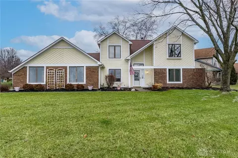 210 Park Ln, Springboro, OH 45066