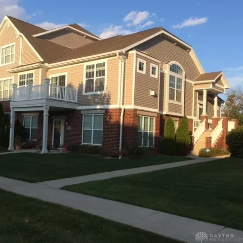2706 Gardenia Ave #8, Beavercreek, OH 45431