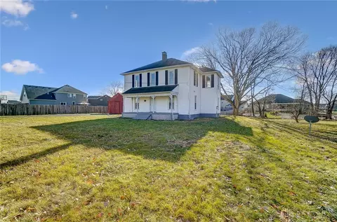 461 Fairview Dr, Carlisle, OH 45005