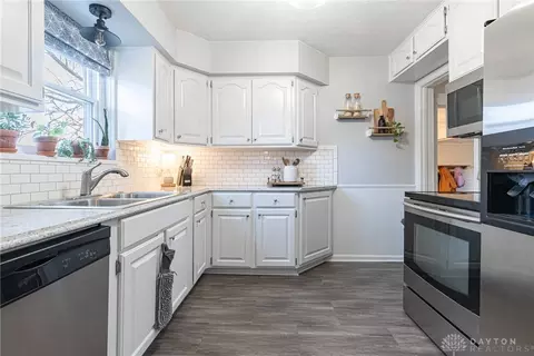 3115 Fairway Dr, Kettering, OH 45409 photo 10