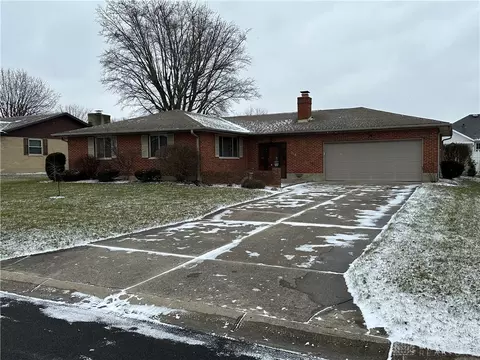 316 Lindell Dr, Germantown, OH 45327