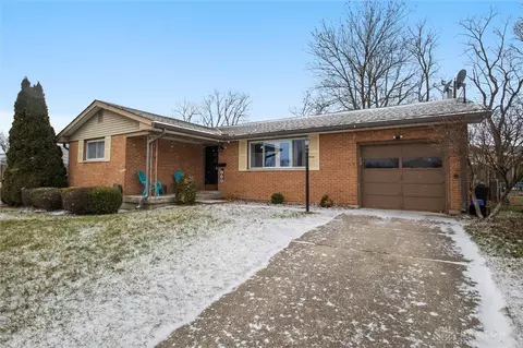 412 Regent Dr, Middletown, OH 45044