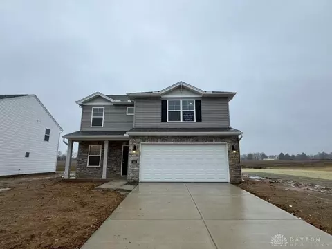 1461 N Hawkshead St, Xenia, OH 45385