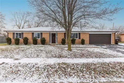 605 Vaniman Ave, Dayton, OH 45426
