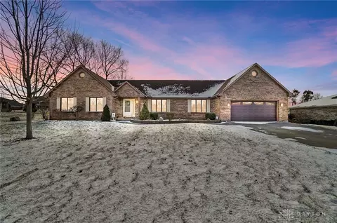 166 Timberwolf Way, Brookville, OH 45309