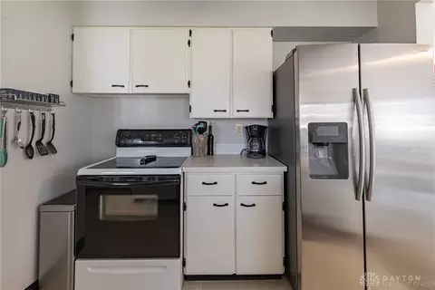 1051 Kenosha Rd, Kettering, OH 45429 photo 9