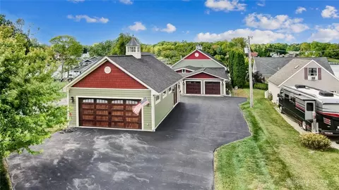 705 Lakengren Cv, Eaton, OH 45320