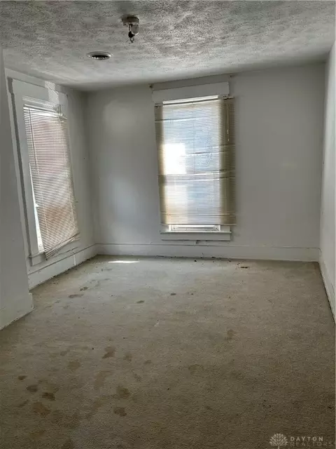 15 N Main St, Franklin, OH 45005 photo 7