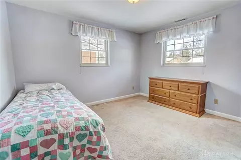 1040 Independence Dr, Kettering, OH 45429 photo 35