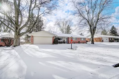1040 Independence Dr, Kettering, OH 45429 photo 2