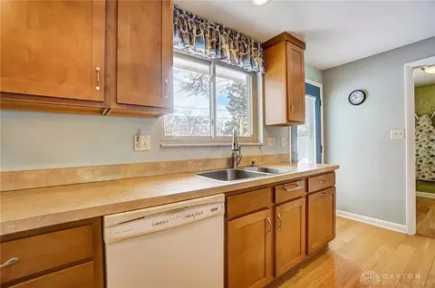 1040 Independence Dr, Kettering, OH 45429 photo 17