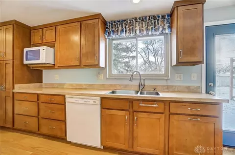 1040 Independence Dr, Kettering, OH 45429 photo 16