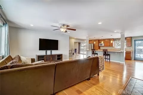 1040 Independence Dr, Kettering, OH 45429 photo 12