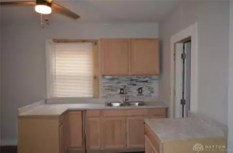 1369 Columbus Ave, Springfield, OH 45503 photo 8