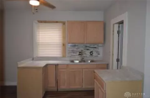 1369 Columbus Ave, Springfield, OH 45503 photo 7