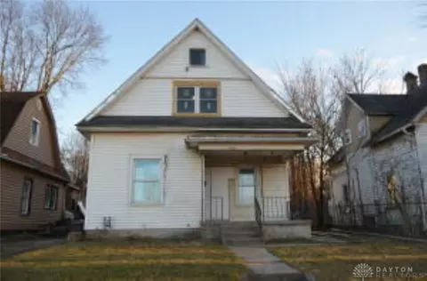 1369 Columbus Ave, Springfield, OH 45503