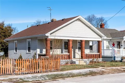 1425 Valley St, Dayton, OH 45404