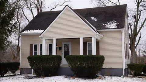 110 Wolf Ave, Englewood, OH 45322