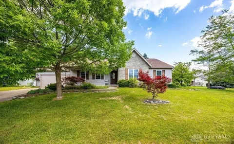 784 High Meadow Ln, Oxford, OH 45056