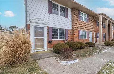 1525 Henley Rd, Troy, OH 45373