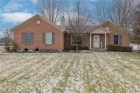 15 Webbshaw Dr, Washington Township, OH 45458