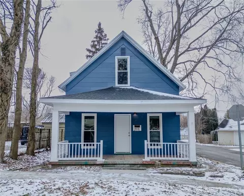 211 W Cherry St, New Paris, OH 45347