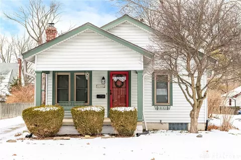 415 Forrer Blvd, Oakwood, OH 45419