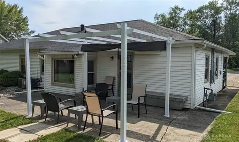 76 S Tecumseh Rd, Springfield, OH 45506 photo 6