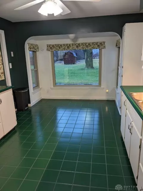 76 S Tecumseh Rd, Springfield, OH 45506 photo 14