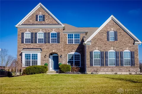 1998 Stonewater Dr, Centerville, OH 45458