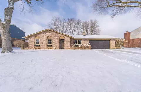 1912 Beckert Dr, Piqua, OH 45356