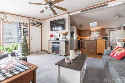 585 Diamond Loop, Middletown, OH 45044 photo 6