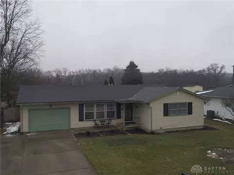 19 Moler Ave, Germantown, OH 45327