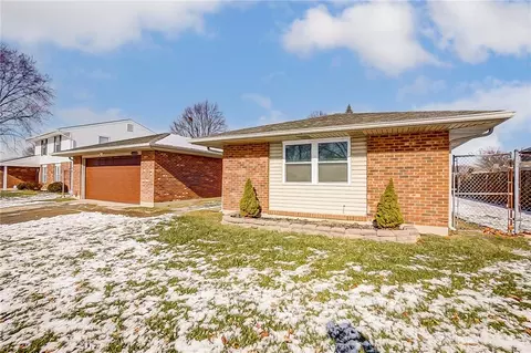 6127 Charlesgate Rd, Dayton, OH 45424