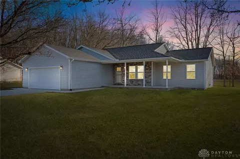 104 Lee Dr, Lynchburg, OH 45142