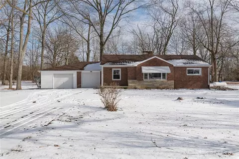 2692 Spence Rd, New Carlisle, OH 45344
