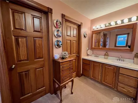 815 W Eva Cir, Springfield, OH 45504 photo 21