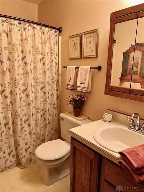 815 W Eva Cir, Springfield, OH 45504 photo 27