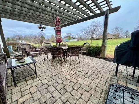 815 W Eva Cir, Springfield, OH 45504 photo 33