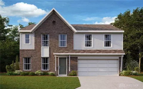 4225 Forestedge Dr, Tipp City, OH 45371