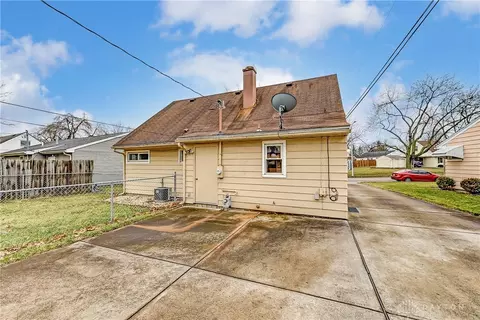 1013 Tabor Ave, Kettering, OH 45420 photo 32