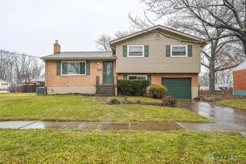 9015 Cherry Blossom Ln, Cincinnati, OH 45231