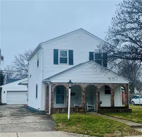 1017 Ansel Dr, Kettering, OH 45419