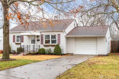 713 N Poplar St, West Carrollton, OH 45449