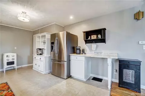 Kitchen - 3435 Troy Rd, Springfield, OH 45504 photo 3 of 5