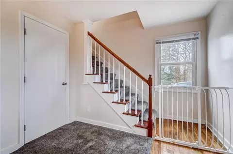Entry Way - 3435 Troy Rd, Springfield, OH 45504 photo 2 of 2