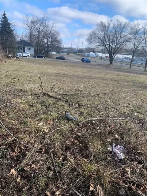 605 S Hubert Ave, Springfield, OH 45505 photo 7