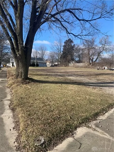 605 S Hubert Ave, Springfield, OH 45505 photo 5