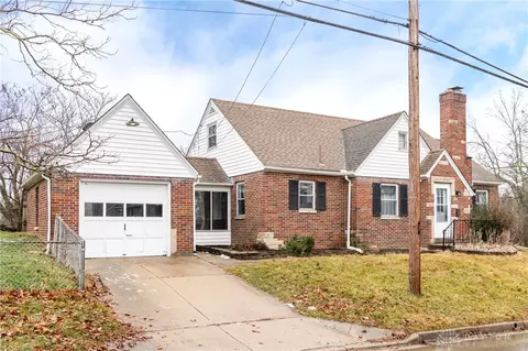 2904 Hilton Dr, Kettering, OH 45409 photo 2