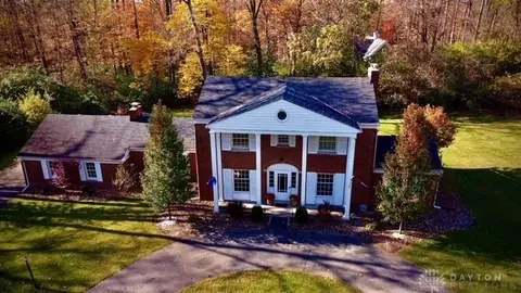 4955 Mad River Rd, Kettering, OH 45429 photo 2